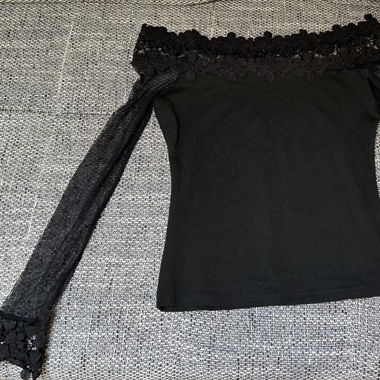 Top à dentelle 