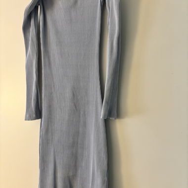 Grey ribbed long-sleeve dress