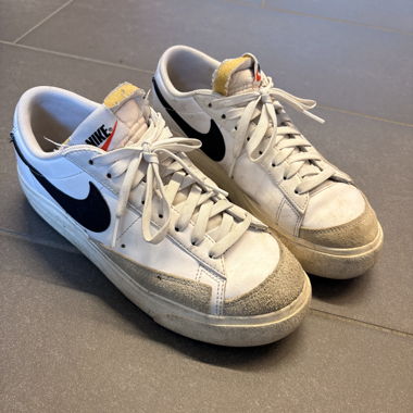 Nike Sneaker
