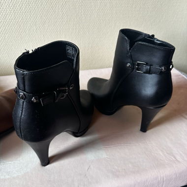 Black heeled ankle boots