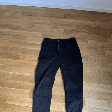 schwarze Skinny Jeans