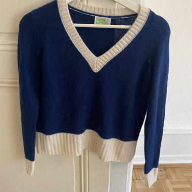 Cashmere-Pullover mit V-Ausschnitt