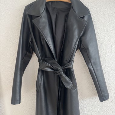 Manteau en cuir noir