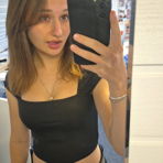 Lia007