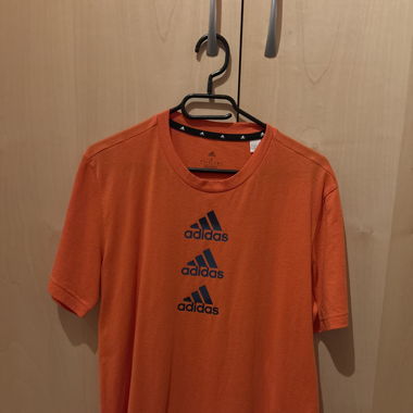 Adidas T-Shirt