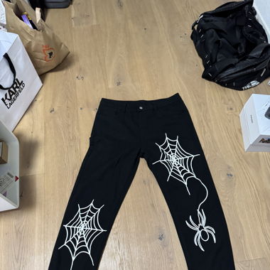 Jeans mit aufdruck