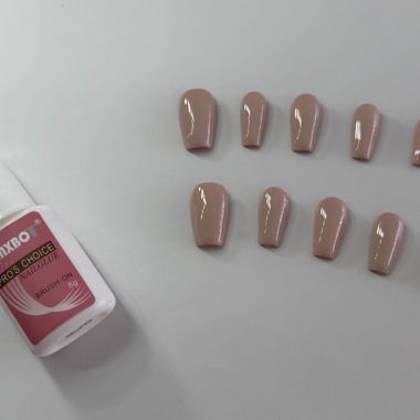 Ongles en gel à coller faits main