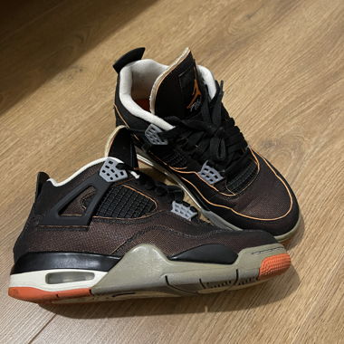 Jordan 4 