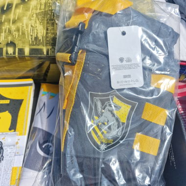 Kit Hufflepuff neuf