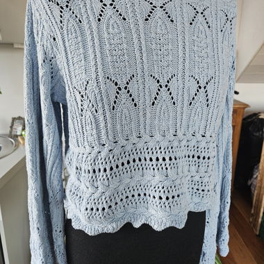 Gecroppter Strickpullover