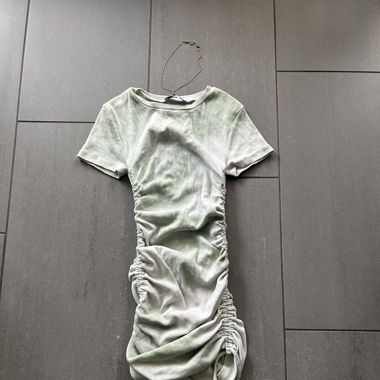 Gemustertes Kleid
