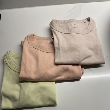3 Uniqlo T-Shirts