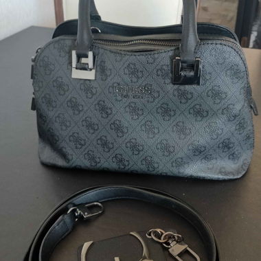 Sac à main guess gris noir