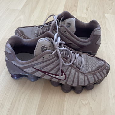 Nike Shox Sneaker