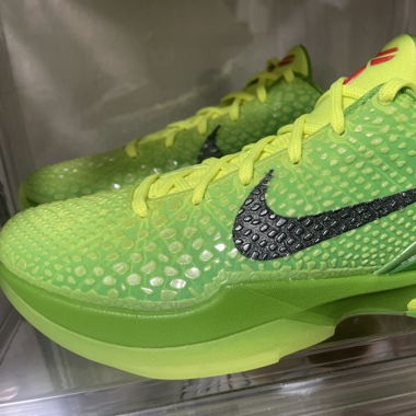 Nike The Grinch