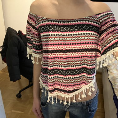 Boho-Festival-Off-shoulder Top mit Fransen