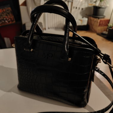 Handtasche