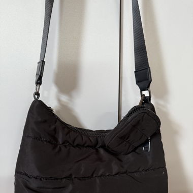black crossbody bag