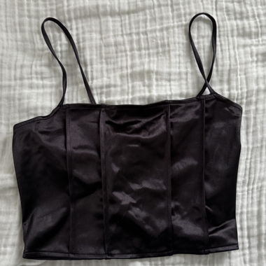Top corsetto in raso nero
