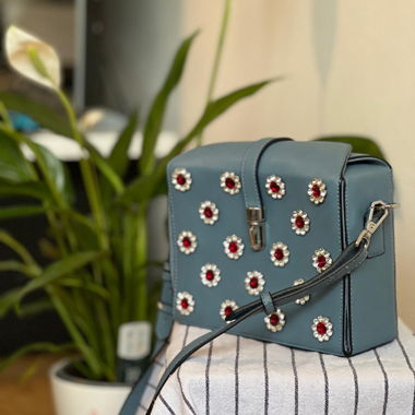 Borsa a tracolla con fiori glitter