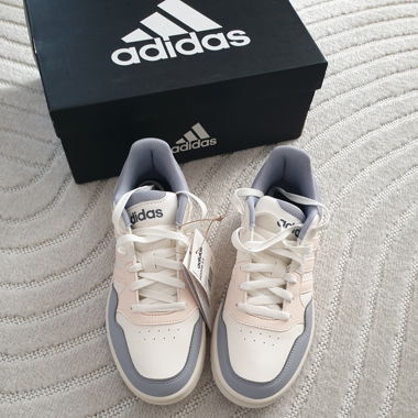 NEU Adidas Sneaker Hoops 3.0