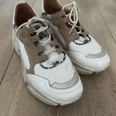 Baskets blanches/beige