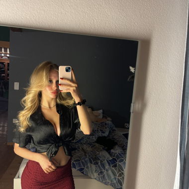 Black Shirt 