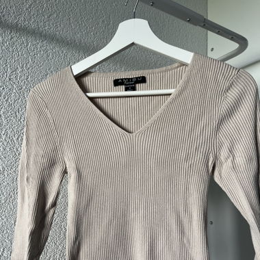 Pull côtelé beige 
