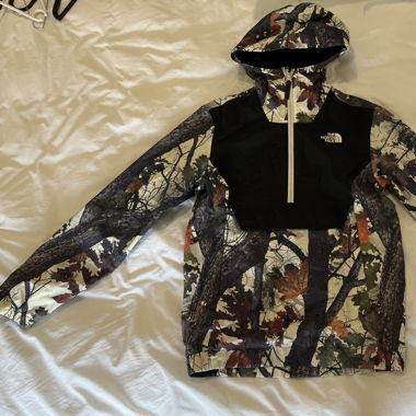 North face 3/4 zip waterproof 