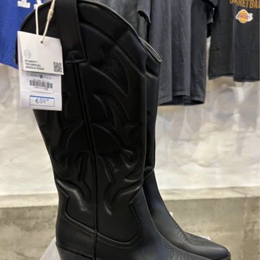 Stradivarius Cowboy boots