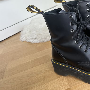 Dr. Martens Air Way Plateau