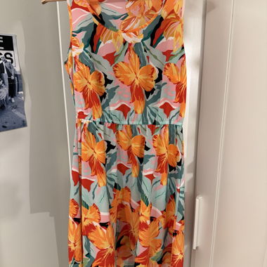 Floral ärmelloses Kleid