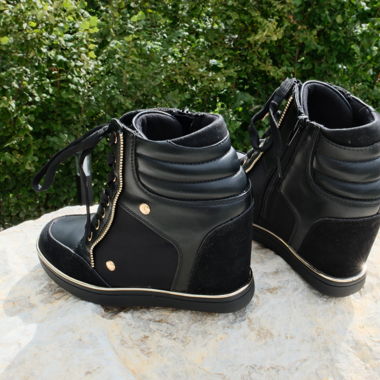 Heeled sneakers