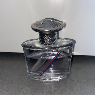 FREEDOM Tommy Hilfiger est 1985
