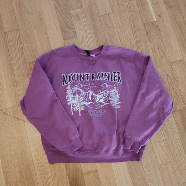 Maglione lilla con stampa