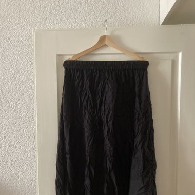 schwarze rock halb-offe