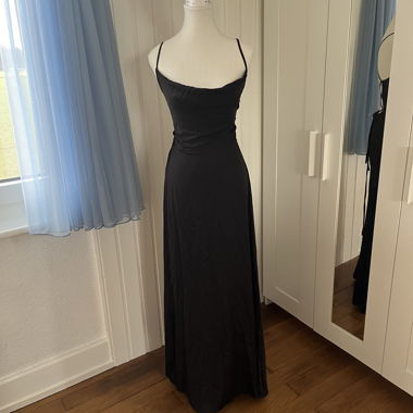 Maxi dress black satin