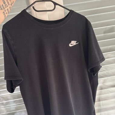 T-shirt Nike