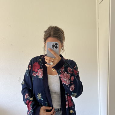Blazer à fleurs ABOUT YOU
