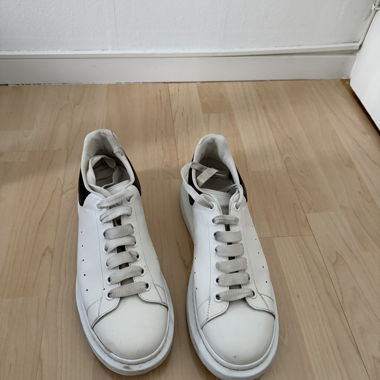 Alexander McQueen classico Colourway