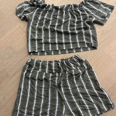 Short& Shirt set