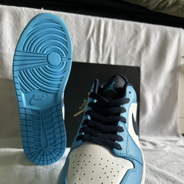 Air Jordan 1 low University Blue