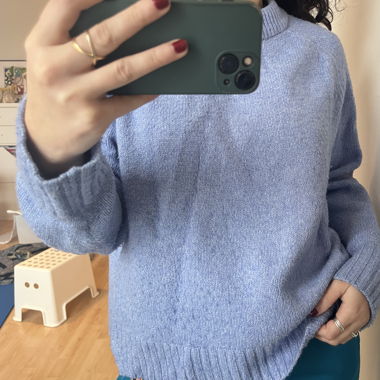 schöner strickpullover