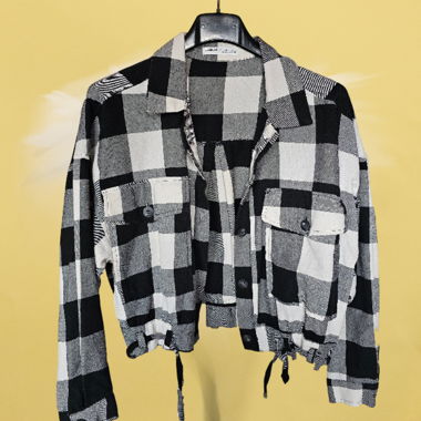 Chemise crop top tartant noir et blanc