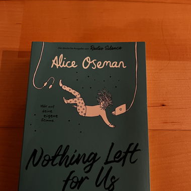 Buch - Nothing left for us