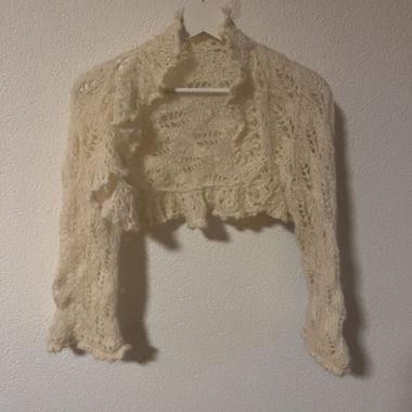 Bolero lavorato a maglia bianco