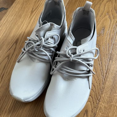 Reebok graue Sneaker