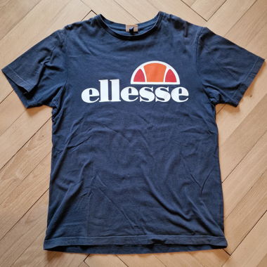 Ellesse Tshirt - S (fit M)