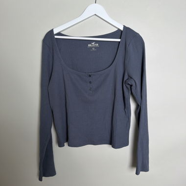 Hollister ribbed long sleeve top