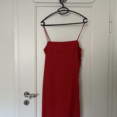 Robe rouge, taille UE 38